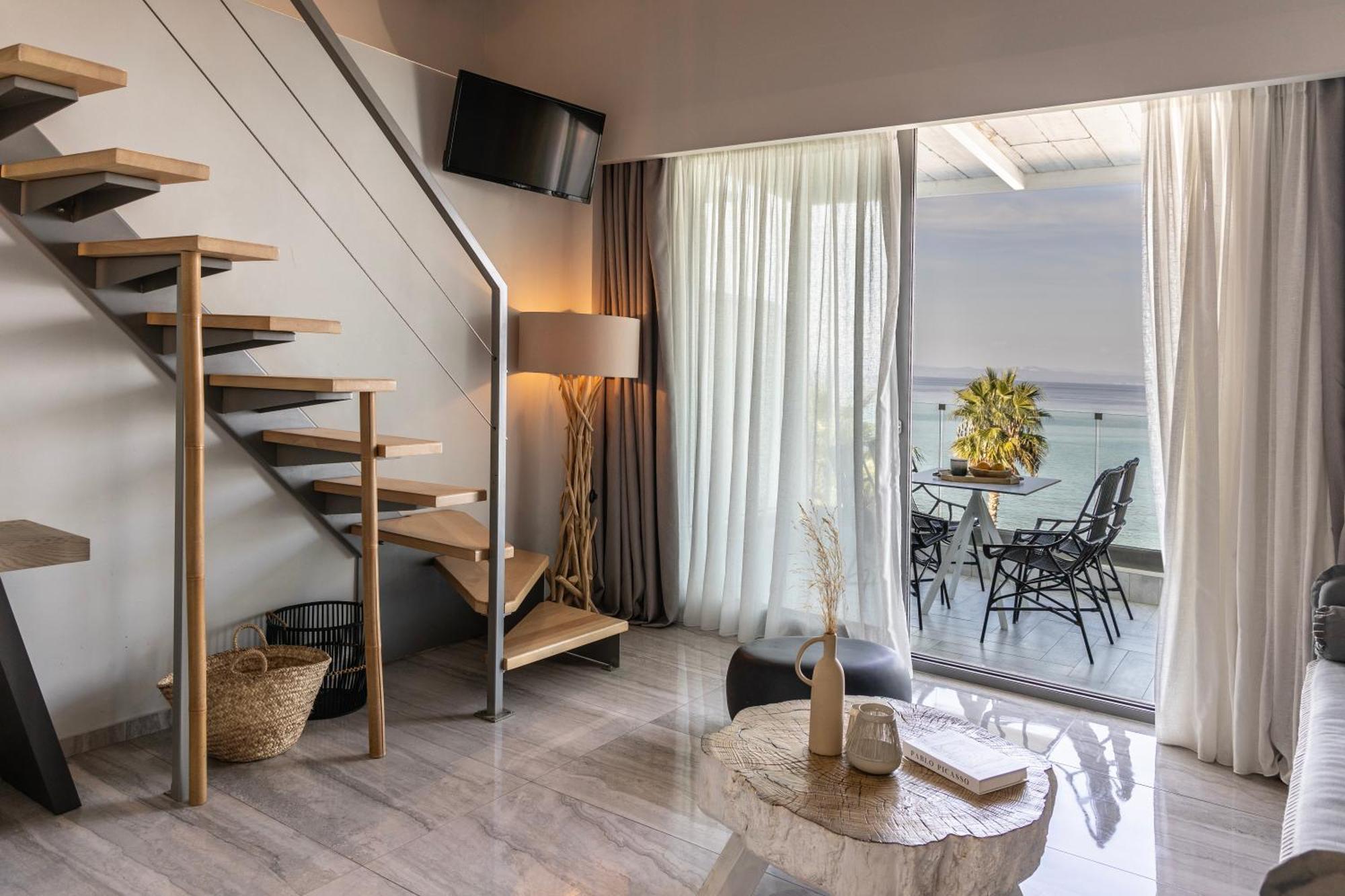 Blue Carpet Luxury Suites Pefkochori Luaran gambar
